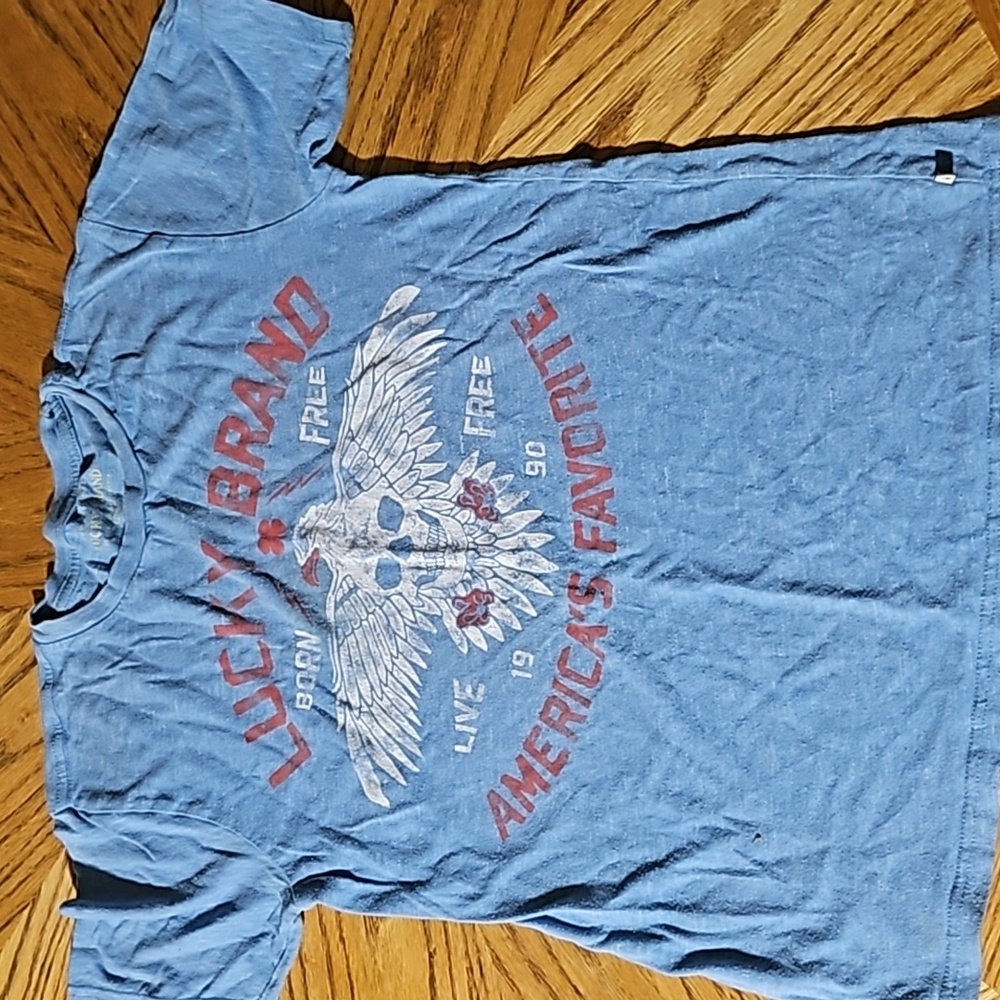 Lucky Brand T-shirt